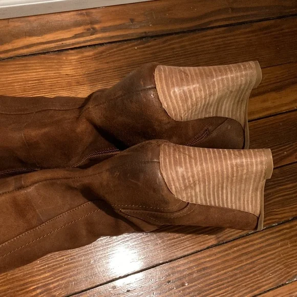 Suede Franco Sarto Wedge Boots - Picture 6 of 8